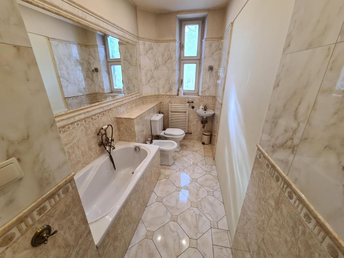Apartament Krysztalowy Katowice Ngoại thất bức ảnh